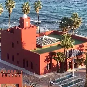 El Fantastico Benalbeach, Breakfast Included Benalmádena